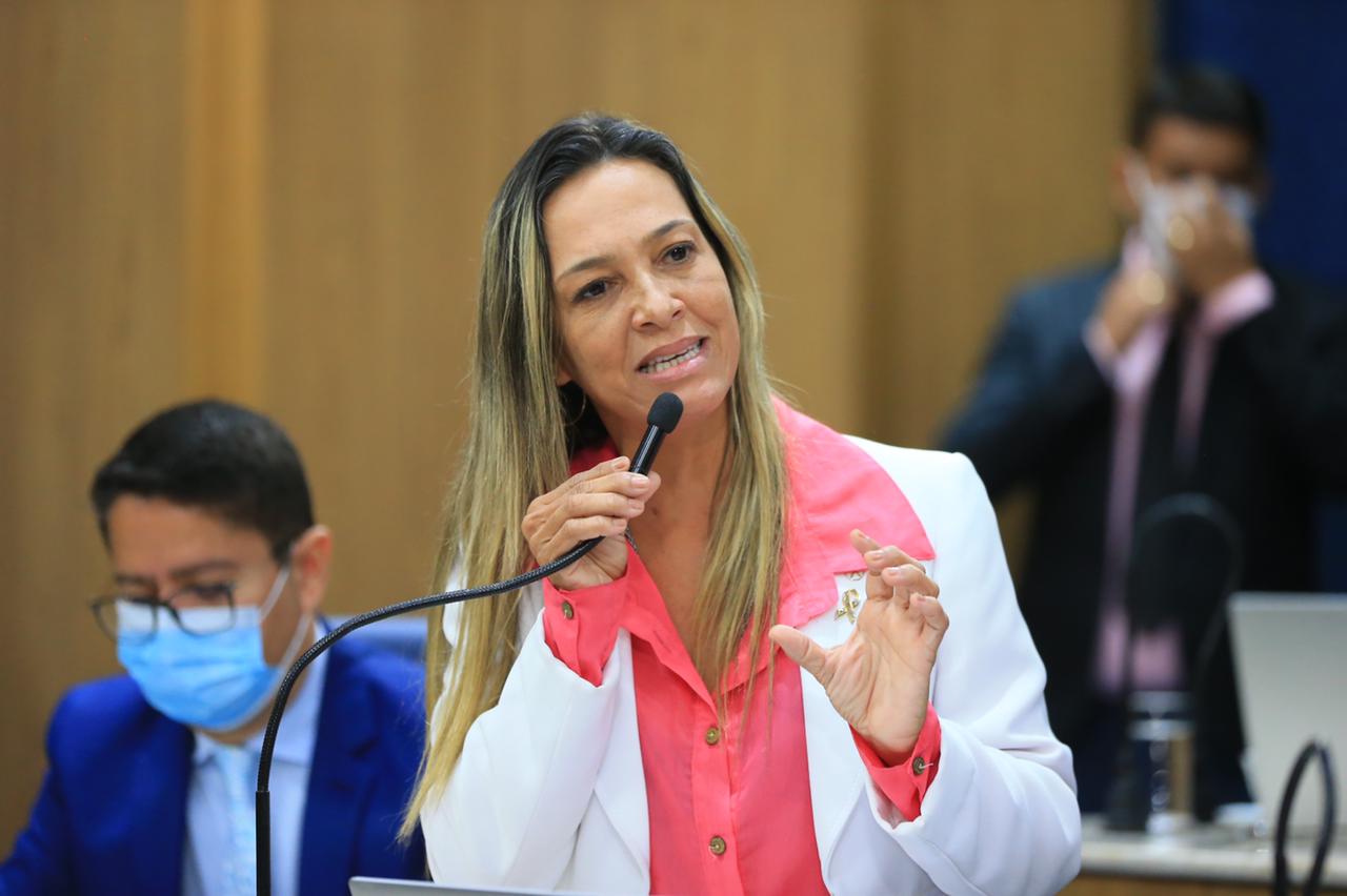 “Cumprimos nosso papel para garantir a melhoria da vida dos aracajuanos”, afirma Sheyla Galba