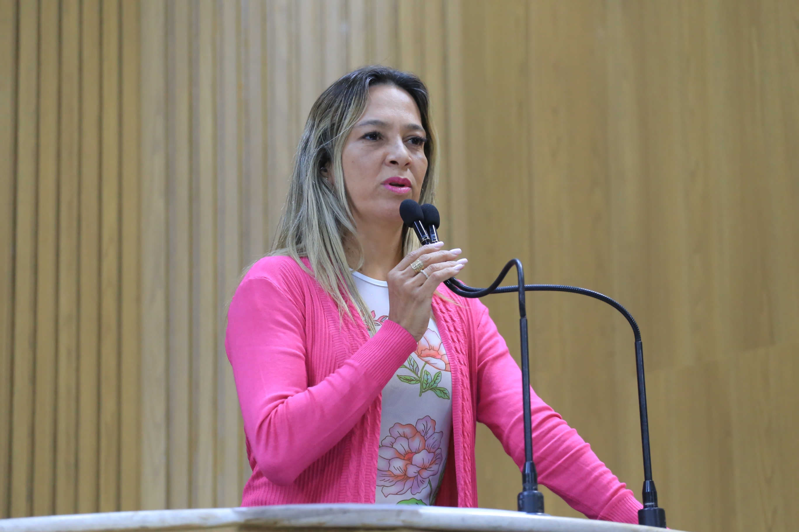 “Governo esconde carreta da mulher, enquanto população precisa de exames”, denuncia Sheyla Galba