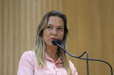 “Não adianta prédio com iluminação Rosa, se mulheres não conseguem fazer exames”, diz Sheyla