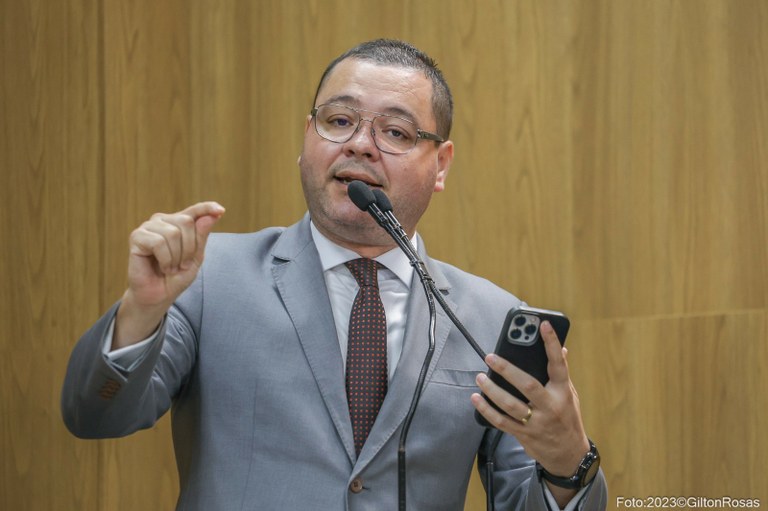 “SMTT não respondeu às indicações da Av. Euclides Figueiredo, onde houve um acidente fatal”, diz Eduardo Lima