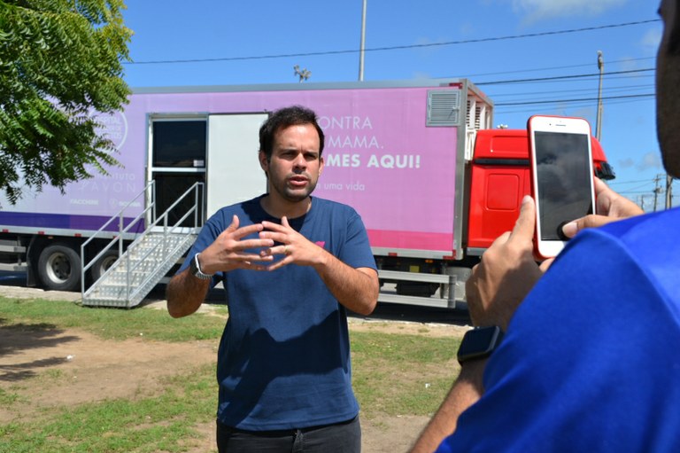 Ação Cidadã: Carreta do Câncer realizou exames preventivos ao câncer de mama