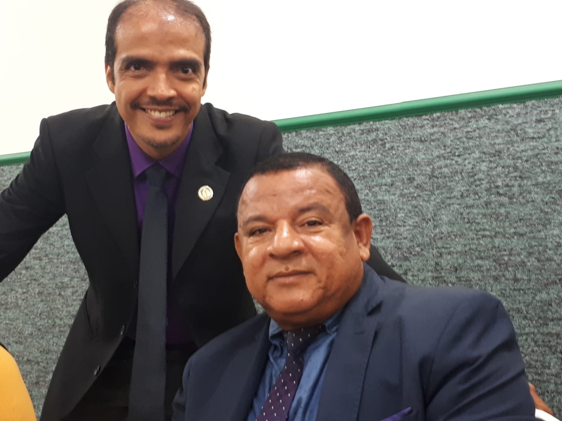 Américo de Deus recebe troféu ‘Amigo do Médico’