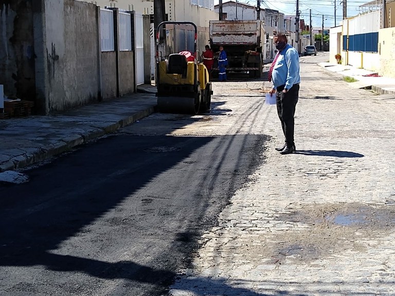 Américo reforça visitas em bairros de Aracaju buscando melhorias e obras estruturantes