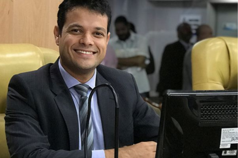 Anderson de Tuca comemora a aprovação do Projeto Aracaju Cidade do Futuro