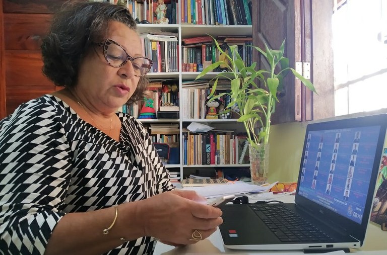 Ângela Melo reforça reivindicação de Coletivo Docente sobre vacinação de trabalhadores da Educação