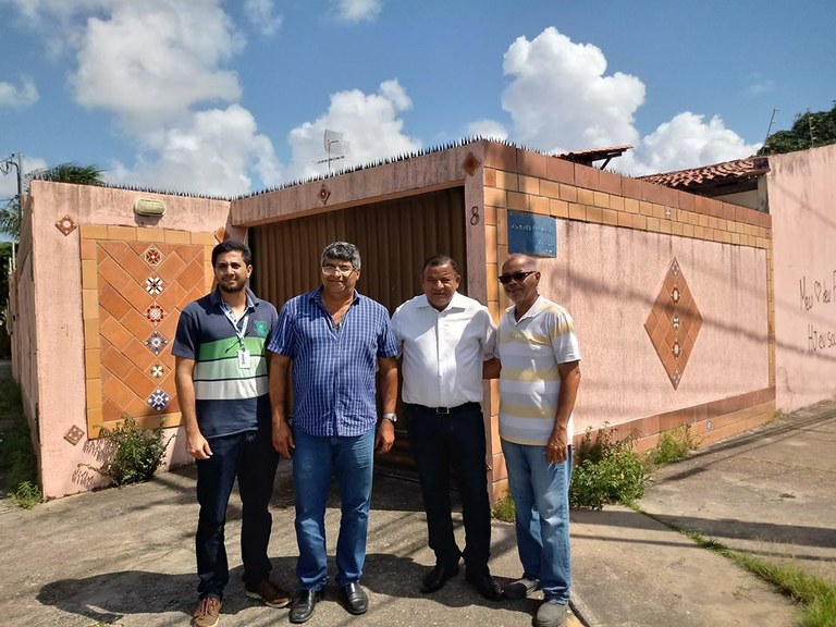 Américo de Deus visita os Conjuntos Beira Mar 1 e 2 com representantes da Emurb e Deso