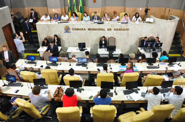 Audiência Pública debate "Escola Sem Partido" em Aracaju