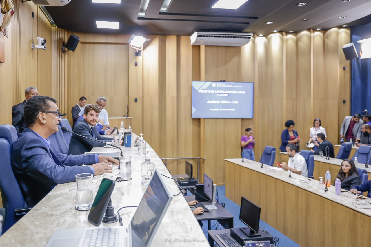 Audiência pública para discutir a LOA é realizada no plenário da Câmara