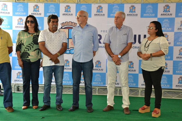 Bigode e Zé Valter participam de inauguração de Anexo de Escola no Marivan