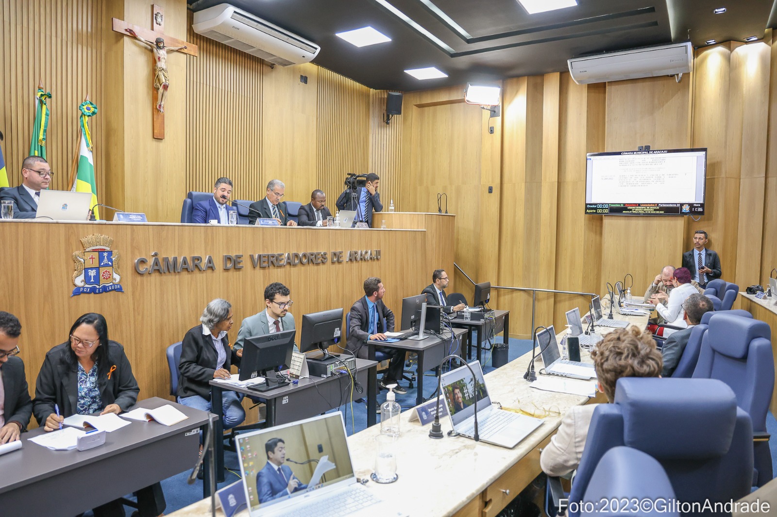 Câmara aprova homenagem à conselheira tutelar da Capital 