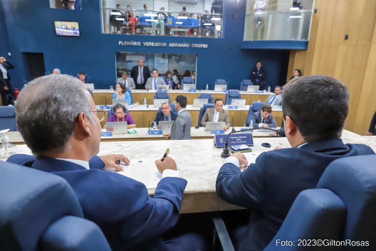 Câmara aprova obrigatoriedade de placas com símbolo mundial de doenças raras 