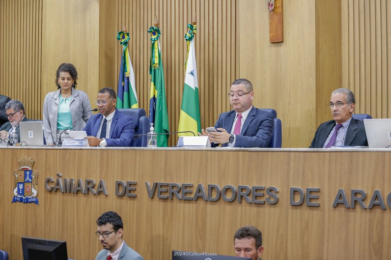 Câmara Municipal de Aracaju aprova 13 proposituras na 100ª Sessão Ordinária