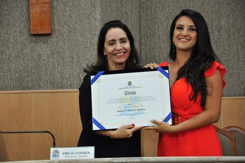 Cantora Bárbara Sandes é a nova Cidadã Aracajuana