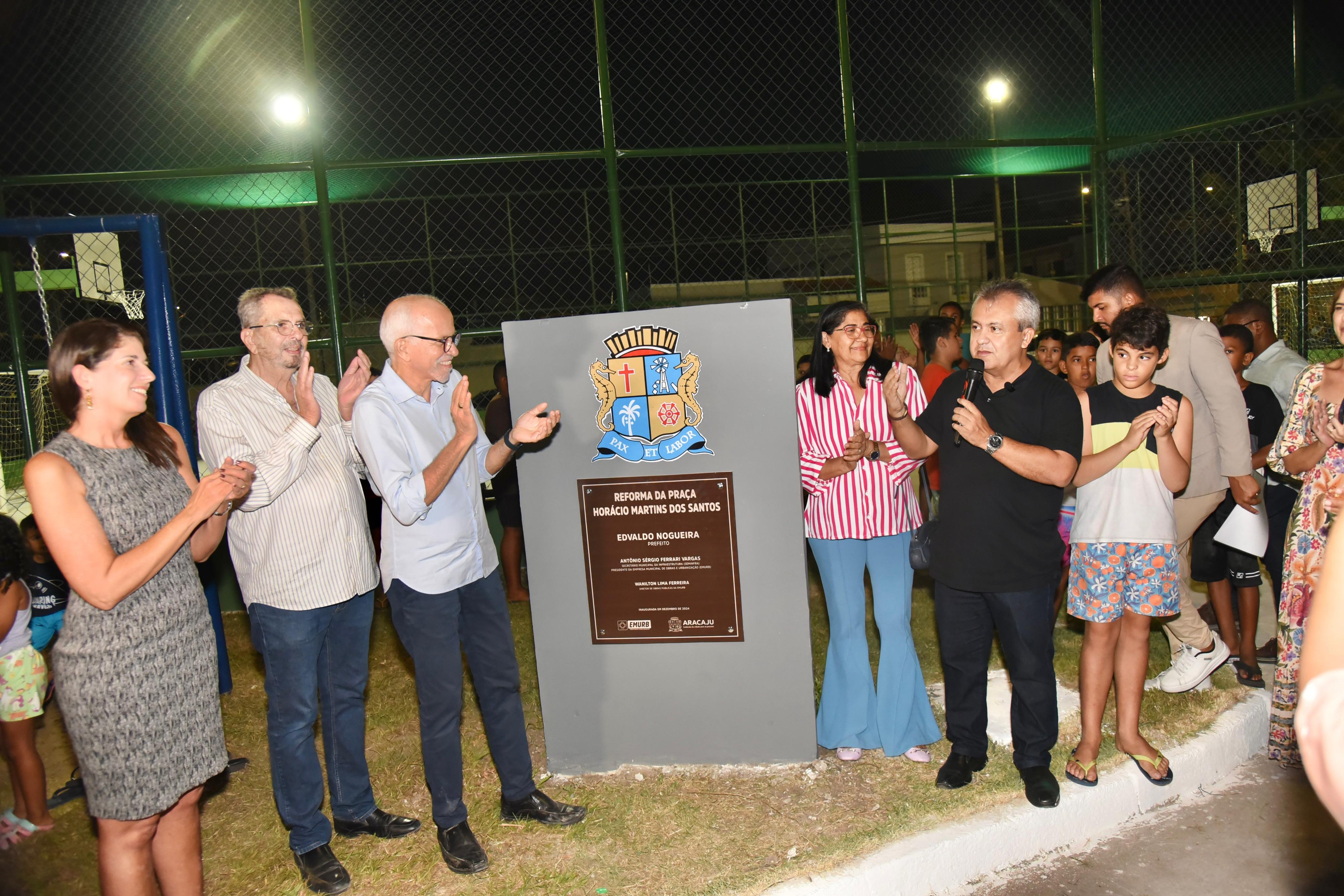 Com emendas parlamentares de Elber, praça Horácio Martins é inaugurada após reforma