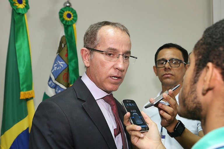 Presidente acompanha anúncio de medidas de ajustes da Prefeitura