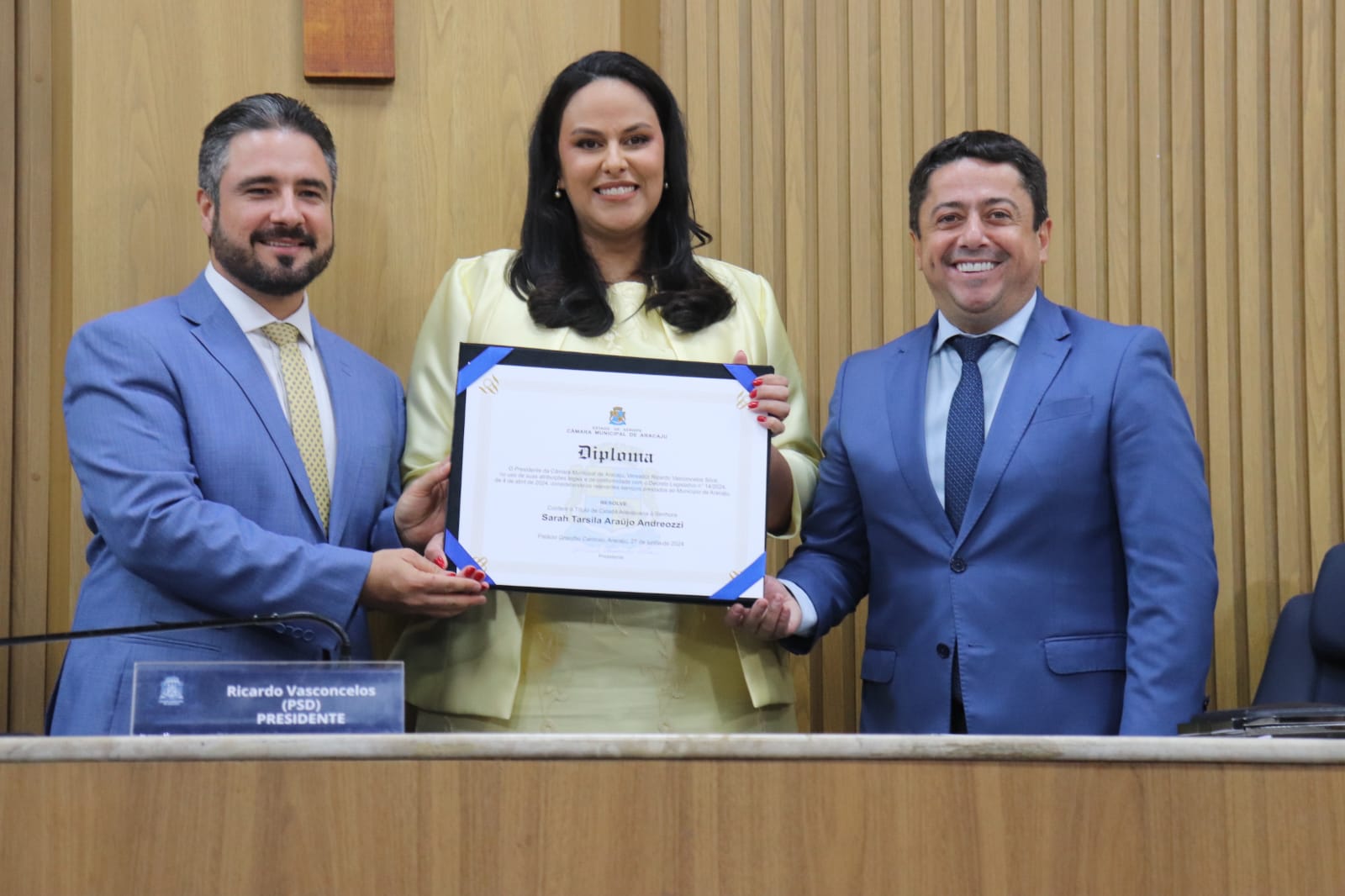 De autoria de Fabiano Oliveira, Sarah Tarsila Andreozzi recebe Título de Cidadania Aracajuana 