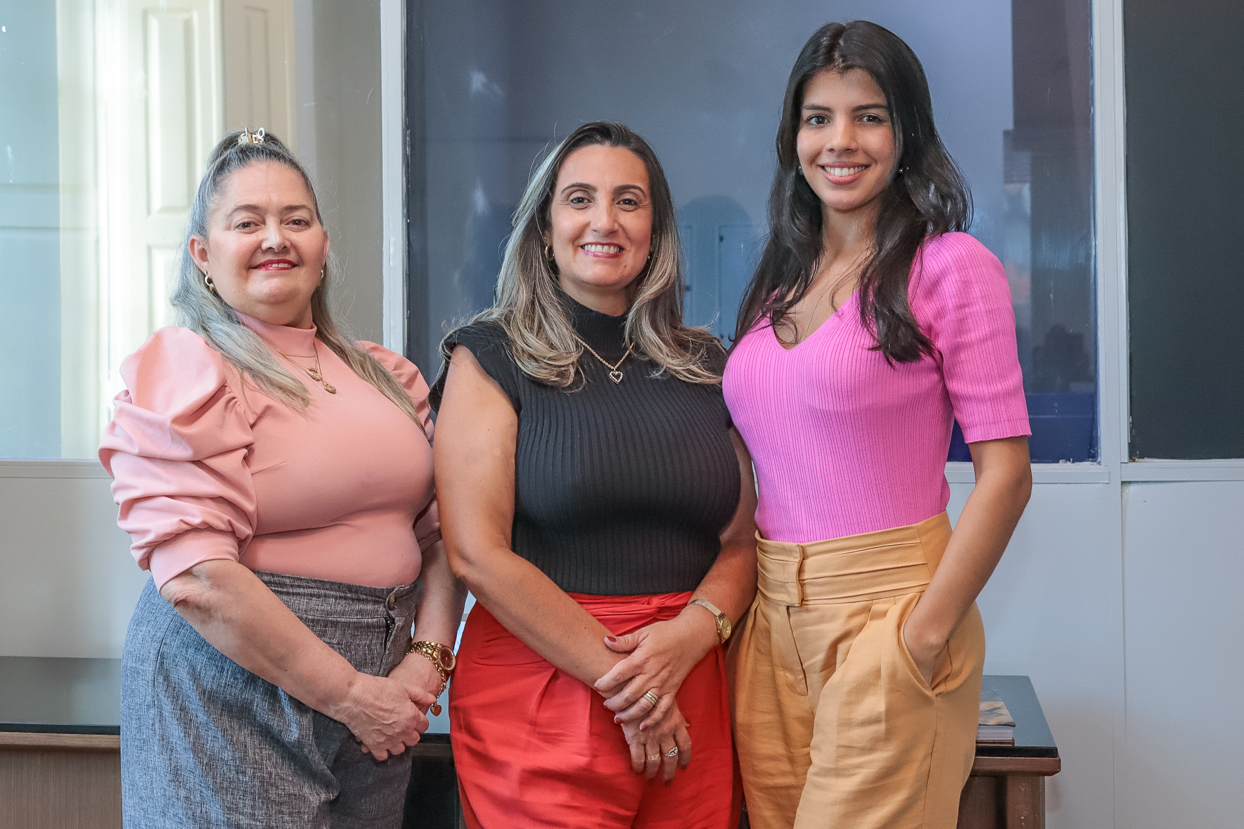 Dia da Mulher: Câmara dá voz e espaço a elas