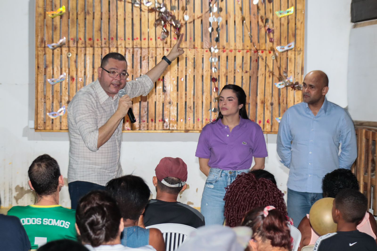 Eduardo Lima, Alex Melo e Yandra visitam o bairro Veneza II e ouvem dos moradores a triste realidade local 