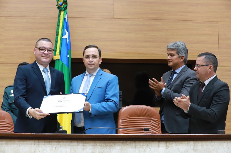 Eduardo Lima recebe simultaneamente títulos de Cidadania  Sergipana e Aracajuana