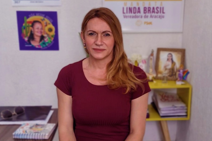 Em audiência, Linda Brasil cobra que a gestão valorize os professores/as da rede municipal