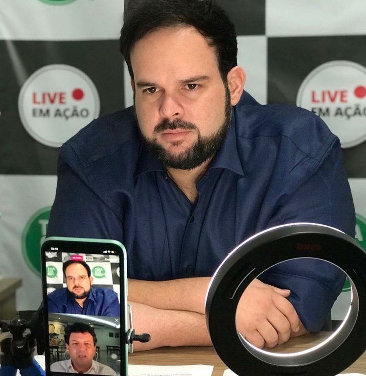  Em live com Thiaguinho, Mandetta comenta real motivo de sua saída e diz que não fala com Bolsonaro desde abril