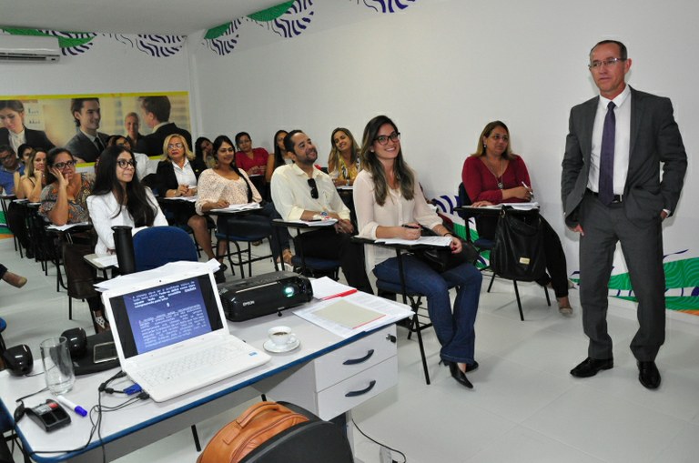 Escola do Legislativo Neuzice Barreto inicia atividades