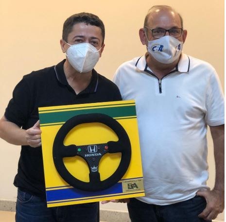 Fabiano Oliveira é homenageado pela Federação Sergipana de Automobilismo