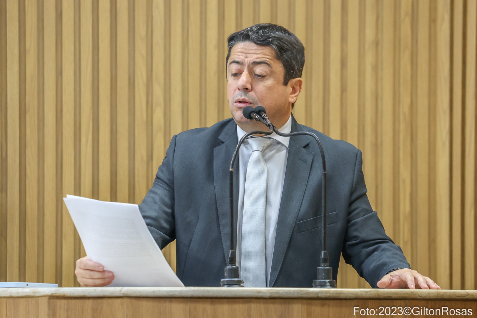 Fabiano Oliveira parabeniza gestão pela ampliação do número de leitos pediátricos no Estado