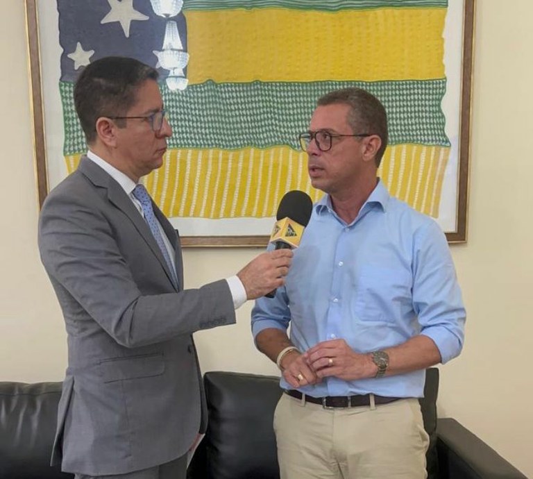 Governador confirma ao vereador Ricardo Marques construção de creche na zona norte de Aracaju 