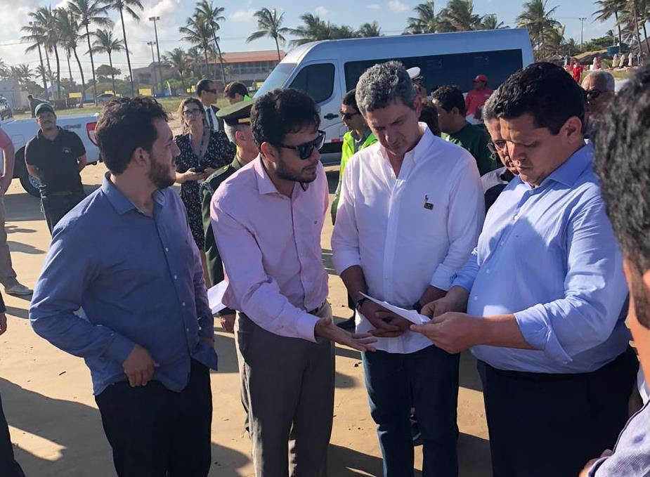 Governo Federal promete investimento de 2 milhões para limpar as praias de Aracaju