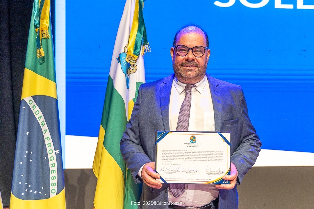 Isac toma posse e assume liderança da prefeita Emília Correia na CMA