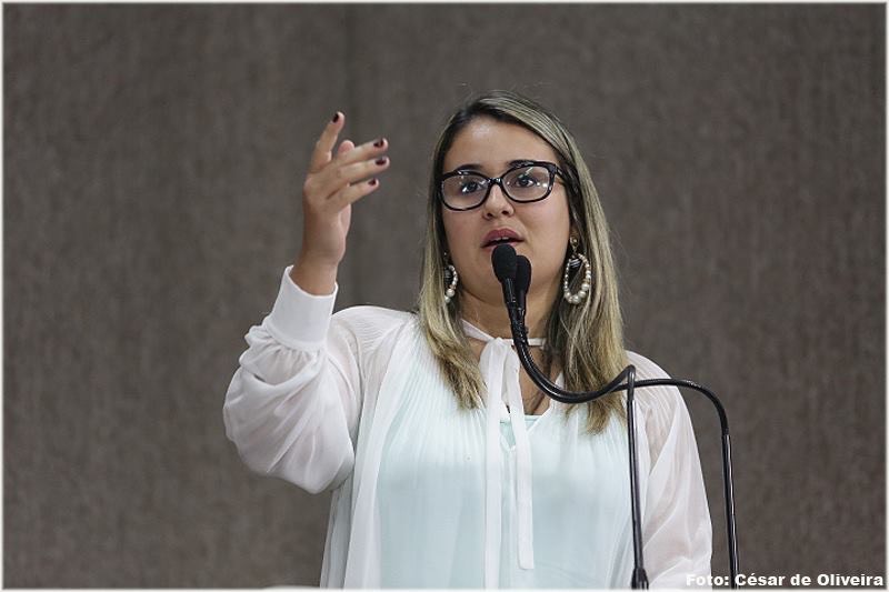 Kitty Lima quer coibir casos de abuso sexual no transporte público de Aracaju