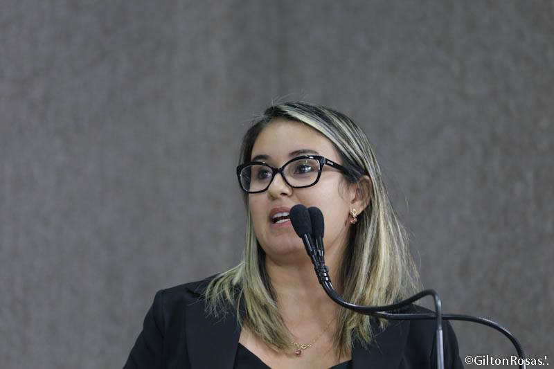 Kitty Lima usa Tribuna da CMA para falar da importância da criação da SEDA