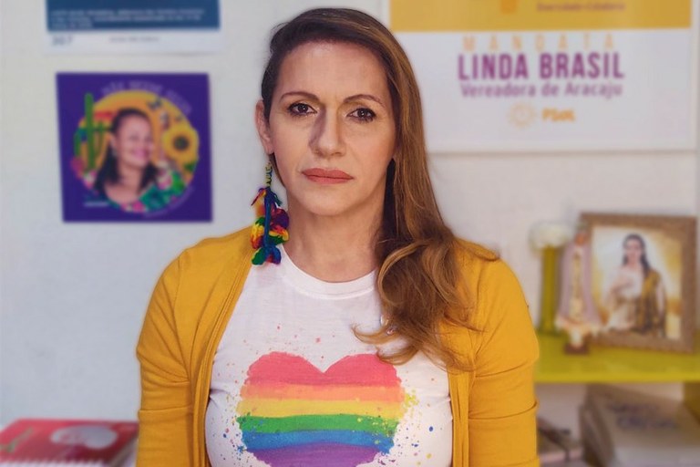 Linda Brasil defende a democracia e o Estado laico