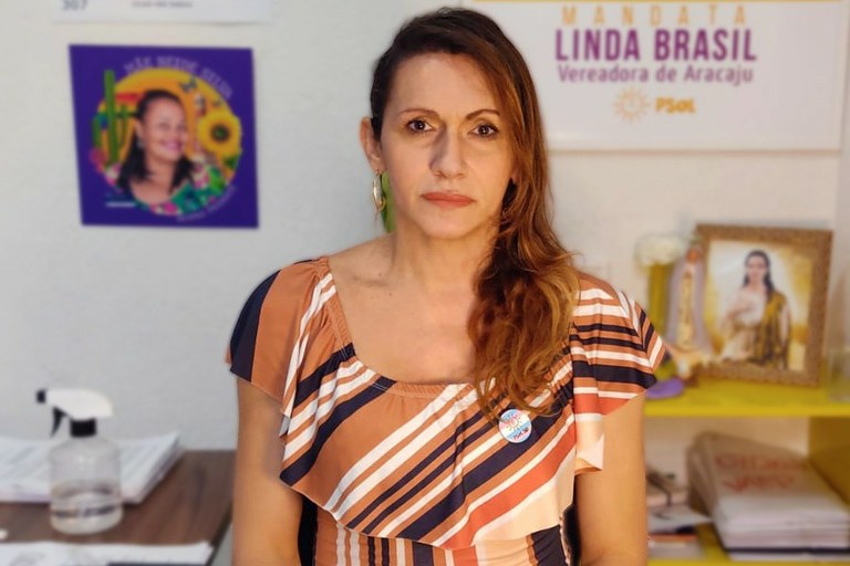 Linda Brasil é contra a moção de aplausos para advogado indicado para o STF