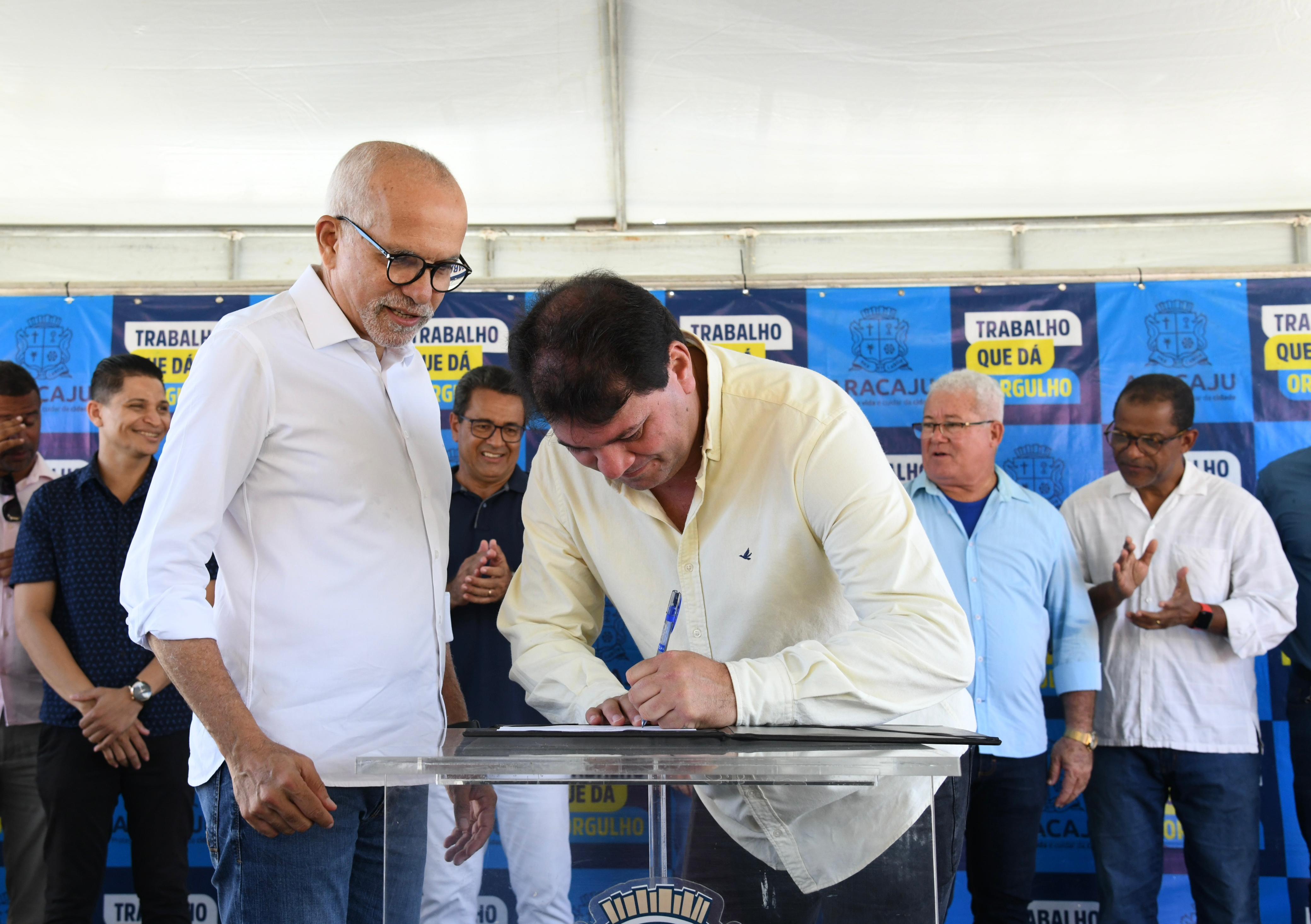 Miltinho Dantas participa de assinatura de ordem de serviço no bairro Japãozinho