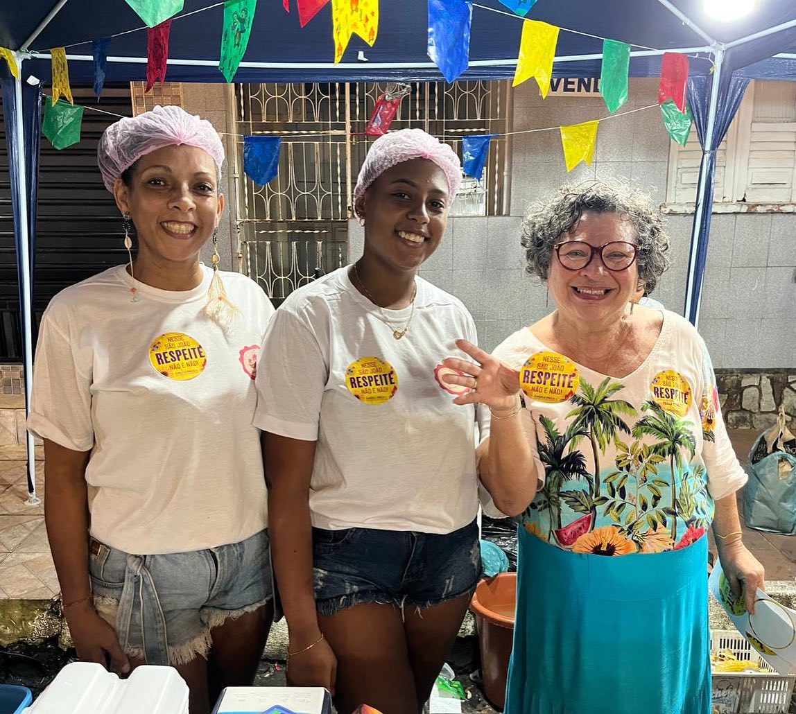 Não é não! Em bairros de Aracaju, Professora Ângela Melo participa de festejos juninos e dialoga sobre enfrentamento ao assédio sexual