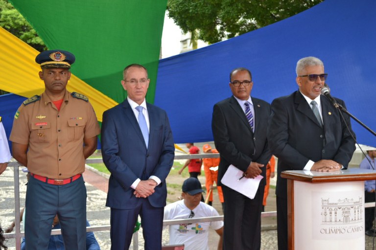 Nitinho participa de abertura da Semana da Pátria