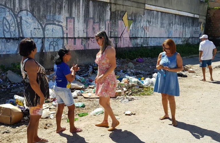 No Bugio, Kitty Lima cobra da PMA melhoria na limpeza urbana