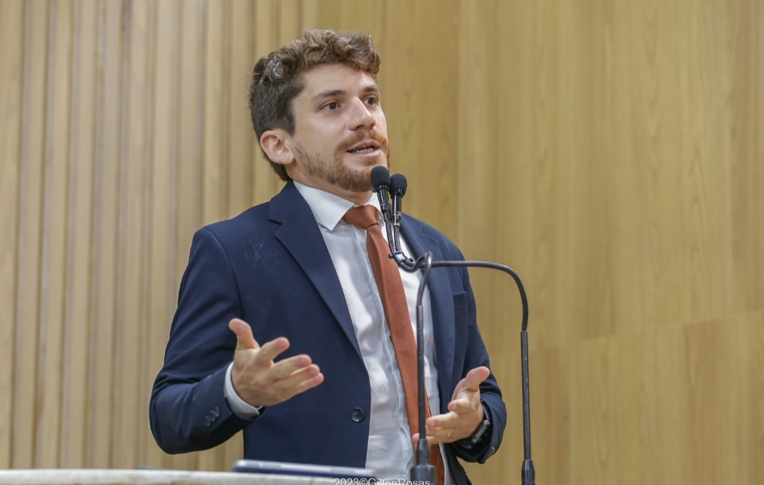 Parklets: Breno Garibalde cobra implantação de lei municipal