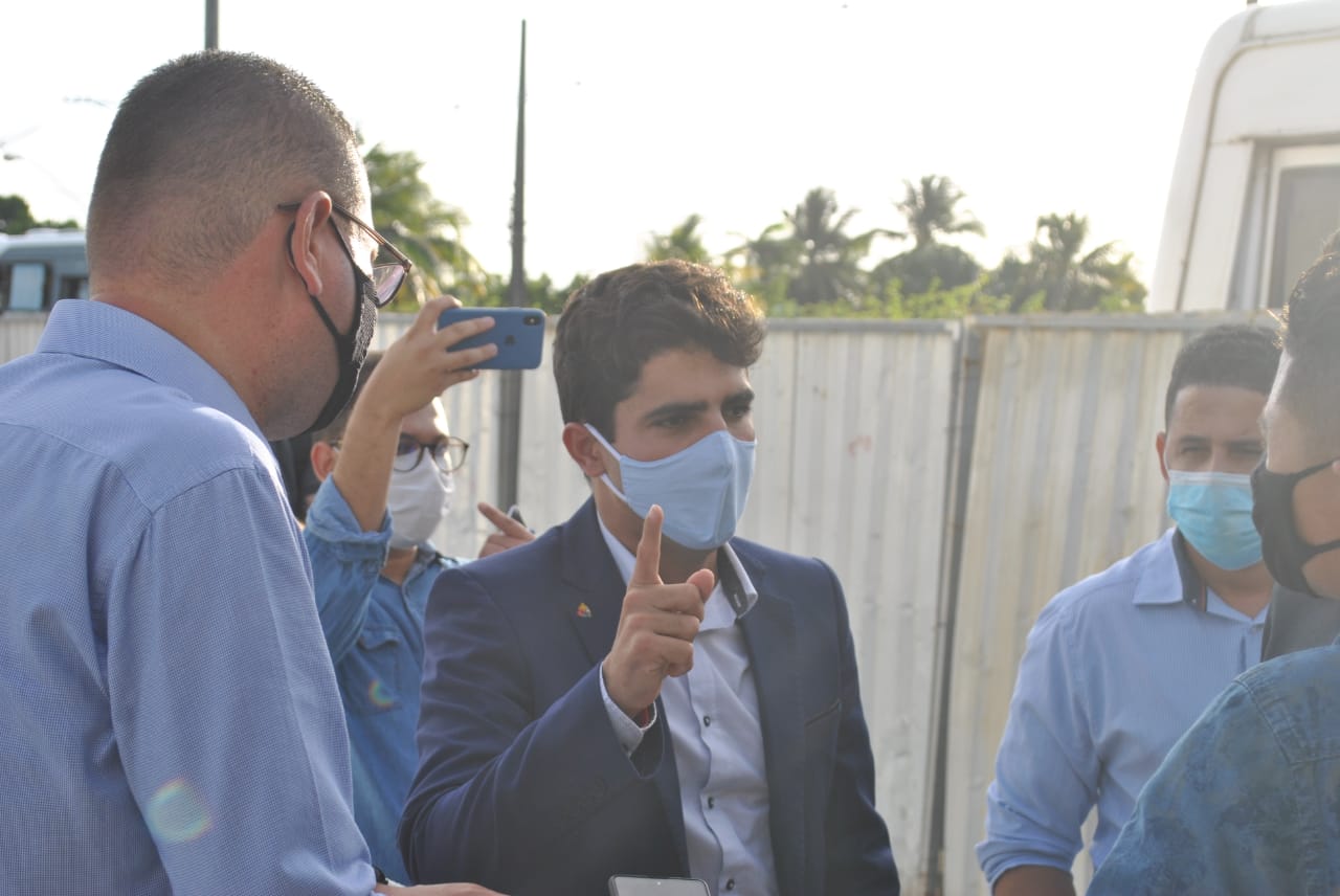 Pastor Diego visita terminais e se preocupa com transporte no combate ao Coronavírus