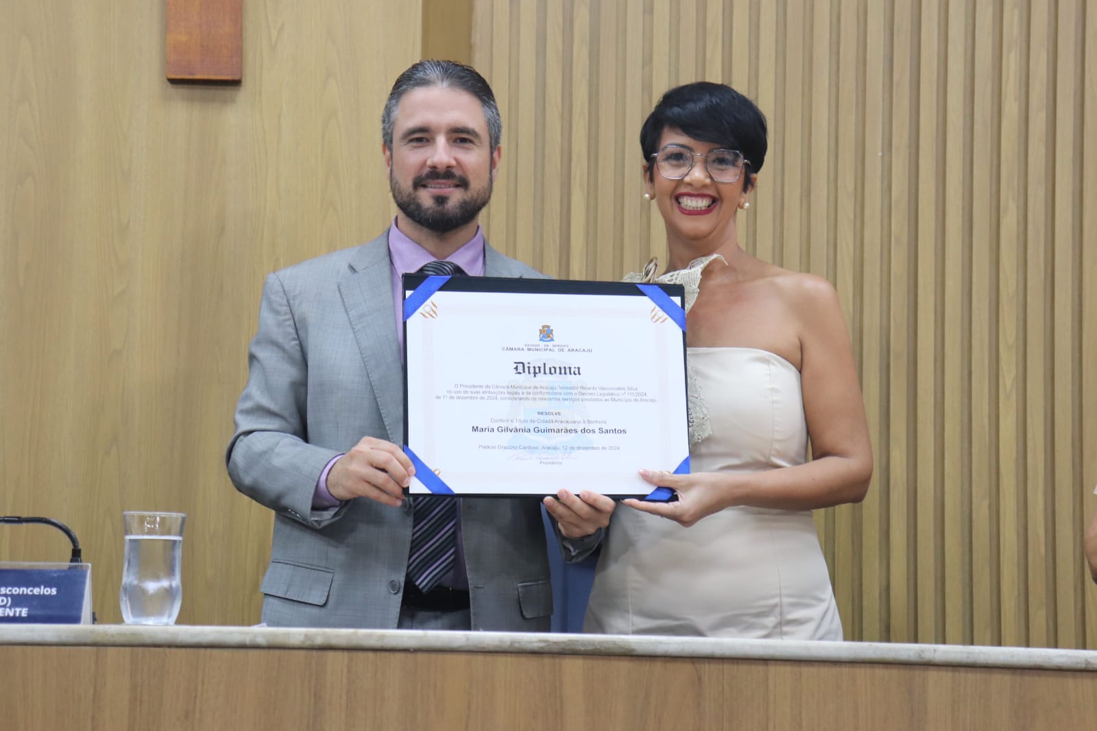 Professora Maria Gilvânia Guimarães recebe título de cidadania aracajuana