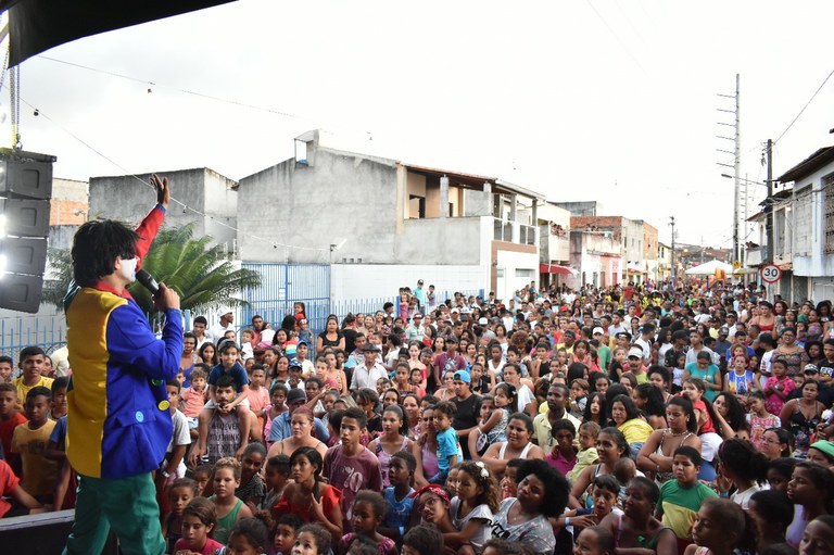 Projeto Criança Feliz, criado pelo Palhaço Soneca, registra recorde de público no Olaria