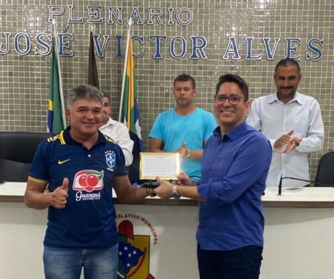 Ricardo Marques é homenageado na Câmara Municipal de Siriri