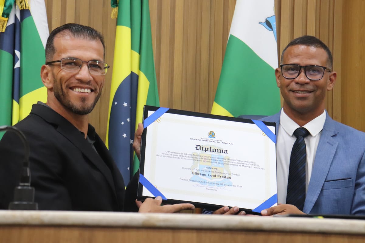 Sargento Byron concede título de Cidadão Aracajuano ao paratleta Ulisses Leal Freitas