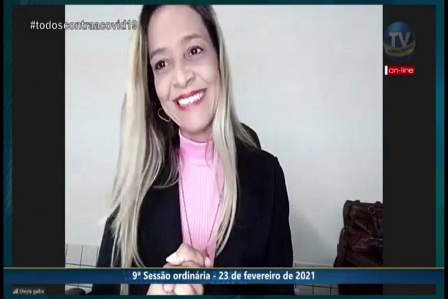 Sheyla Galba solicita ao Município disponibilização gratuita de absorventes descartáveis