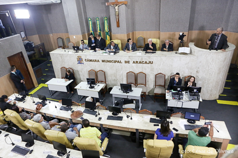 Situação do trabalhador é tema de Sessão Especial na Câmara