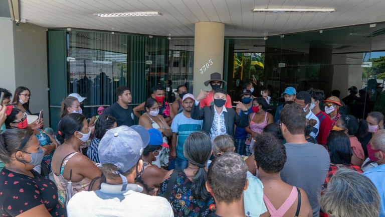 Soneca apoia protesto de moradores do Nova Liberdade na sede do Governo