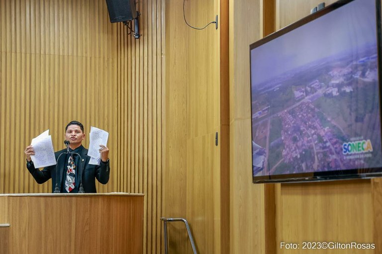 Soneca desaprova projeto habitacional e pede compreensão de Edvaldo Nogueira