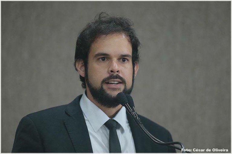 Thiaguinho fala sobre o andamento dos projetos na CMA